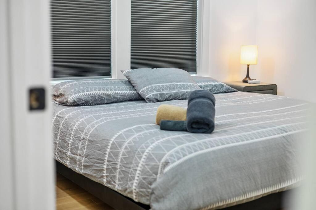 Designer Home: King Beds, Luxe Bath+Free Parking! أتلانتا المظهر الخارجي الصورة